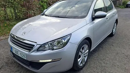 Occasion Peugeot 308 Active 110 PK (80 kW) 2015 Grijs Sedan