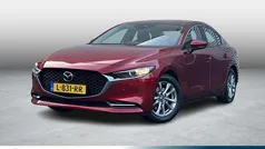 Rood Gebruikt 2021 Mazda 3 Comfort Sedan | € 20.900 (Eerlijke prijs)