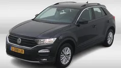 Zwart Gebruikt 2021 VW T-Roc Style SUV | € 23.450 (Eerlijke prijs)