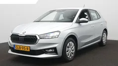 Grijs Gebruikt 2024 Skoda Fabia Selection Hatchback | € 18.900 (Eerlijke prijs)