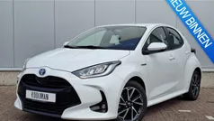 Gebruikt 2020 Toyota Yaris Hybrid Hatchback | € 19.400 (Eerlijke prijs)