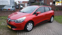 Rood Gebruikt 2016 Renault Clio GrandTour Expression Stationwagen | € 4.790 (Eerlijke prijs)