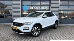 Wit Gebruikt 2021 VW T-Roc Business SUV | € 21.945 (Eerlijke prijs)