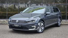 Grijs Gebruikt 2018 VW Passat GTE Stationwagen | € 20.945 (Eerlijke prijs)