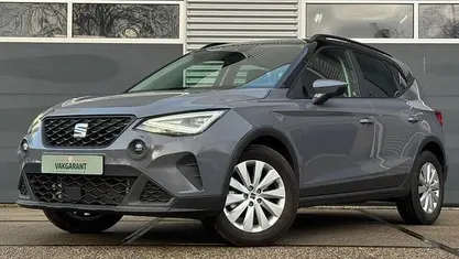 Grijs Gebruikt 2025 Seat Arona Business SUV | € 24.950 (Eerlijke prijs)