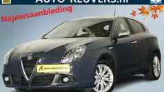 Grijs Gebruikt 2016 Alfa Romeo Giulietta Super Hatchback | € 13.850 (Eerlijke prijs)