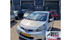 Grijs Gebruikt 2012 Toyota Aygo Hatchback | € 2.899 (Eerlijke prijs)