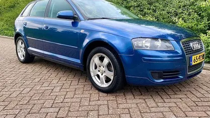 Occasion Audi A3 Sportback Ambiente 150 PK (110 kW) 2005 Blauw, metallic lak Hatchback