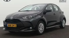 Gebruikt 2024 Toyota Yaris Hybrid Business Edition Hatchback | € 24.445 (Eerlijke prijs)
