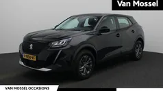 Zwart Gebruikt 2022 Peugeot e-2008 Active SUV | € 20.900 (Eerlijke prijs)
