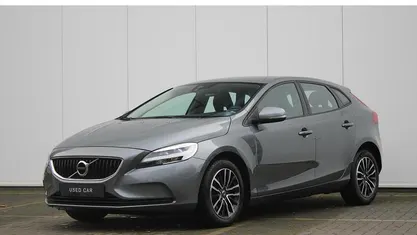 Gebruikt 2020 Volvo V40 Performance Hatchback | € 20.950 (Eerlijke prijs)