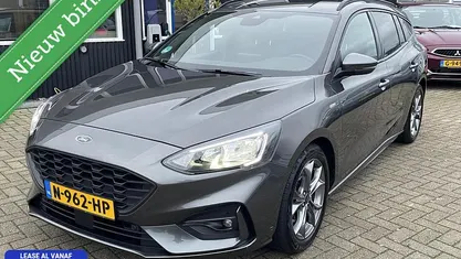 Grijs Gebruikt 2021 Ford Focus Business Edition Stationwagen | € 16.649 (Eerlijke prijs)