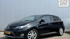 Zwart Gebruikt 2014 Toyota Auris Hybrid Hatchback | € 8.450 (Goede deal)