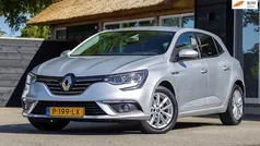 Grijs Gebruikt 2016 Renault Mégane IV Zen Hatchback | € 9.949 (Eerlijke prijs)