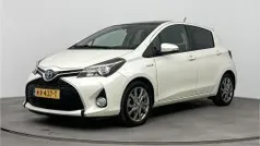 Wit Gebruikt 2016 Toyota Yaris Hatchback | € 15.745 (Eerlijke prijs)