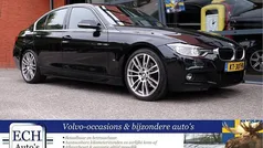 Zwart, metallic lak Gebruikt 2016 BMW 330 M Sport Sedan | € 14.950 (Eerlijke prijs)