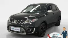 Zwart Gebruikt 2016 Suzuki Vitara SUV | € 17.435 (Eerlijke prijs)