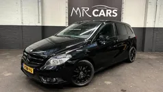 Zwart, metallic lak Gebruikt 2013 Mercedes B200 Prestige MPV | € 11.900 (Eerlijke prijs)