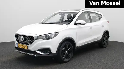 Wit Gebruikt 2020 MG ZS Luxury Sedan | € 13.995 (Eerlijke prijs)