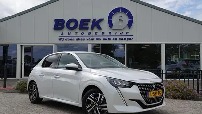 Gebruikt 2021 Peugeot 208 Allure Hatchback | € 15.740 (Eerlijke prijs)