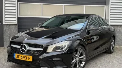 Zwart Occasion 2016 Mercedes CLA180 Sedan | € 16.990 (Goede deal)