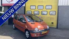 Oranje Gebruikt 2000 Renault Twingo Hatchback | € 950 (Eerlijke prijs)