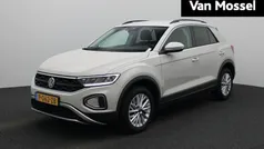 Grijs Gebruikt 2022 VW T-Roc Life SUV | € 23.900 (Eerlijke prijs)