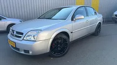 Grijs Gebruikt 2003 Opel Vectra Elegance Sedan | € 1.699 (Eerlijke prijs)