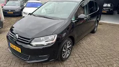 Zwart, metallic lak Gebruikt 2017 VW Sharan Exclusive MPV | € 20.950 (Eerlijke prijs)
