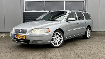 Grijs Occasion 2007 Volvo V70 Momentum Stationwagen | € 3.745 (Super prijs)