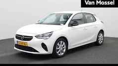 Wit Gebruikt 2023 Opel Corsa Hatchback | € 16.900 (Eerlijke prijs)