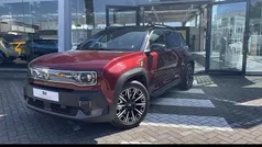 Rood Nieuw 2025 Renault R4 Iconic SUV | € 33.490 (Goede deal)