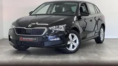 Zwart, metallic lak Gebruikt 2020 Skoda Scala Ambition Hatchback | € 15.745 (Eerlijke prijs)