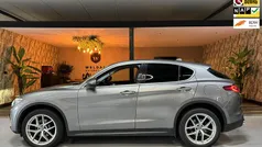 Grijs Gebruikt 2017 Alfa Romeo Stelvio SUV | € 30.985 (Eerlijke prijs)