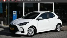 Wit Gebruikt 2025 Toyota Yaris Hybrid Active Hatchback | € 25.695 (Eerlijke prijs)