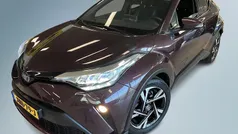 Paars Gebruikt 2023 Toyota C-HR Style SUV | € 27.950 (Eerlijke prijs)