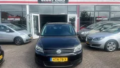 Zwart Gebruikt 2010 VW Touran Highline MPV | € 7.950 (Eerlijke prijs)