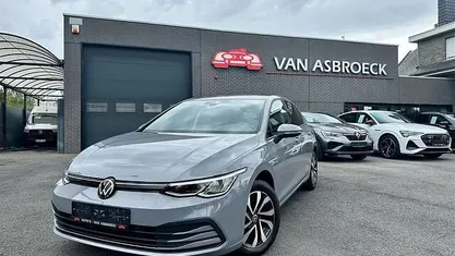 Gebruikt 2022 VW Golf Active Sedan | € 23.250 (Eerlijke prijs)