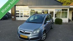 Grijs Gebruikt 2006 Opel Zafira Edition MPV | € 1.895 (Eerlijke prijs)