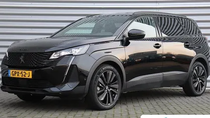 Zwart Occasion 2024 Peugeot 5008 GT SUV | € 36.895 (Eerlijke prijs)