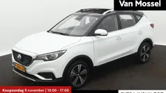Wit Gebruikt 2020 MG ZS Luxury Sedan | € 14.333 (Eerlijke prijs)