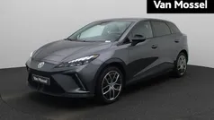 Gebruikt 2023 MG MG4 EV Luxury Hatchback | € 23.400 (Eerlijke prijs)