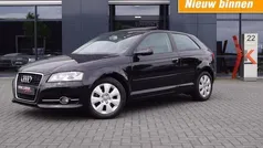 Zwart Gebruikt 2012 Audi A3 Attraction Hatchback | € 7.450 (Eerlijke prijs)