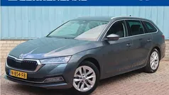 Gebruikt 2020 Skoda Octavia First Edition Stationwagen | € 20.895 (Eerlijke prijs)