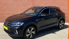 Zwart Gebruikt 2023 VW T-Roc R-line SUV | € 33.390 (Eerlijke prijs)