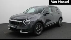 Grijs Gebruikt 2023 Kia Sportage Comfort SUV | € 29.745 (Eerlijke prijs)