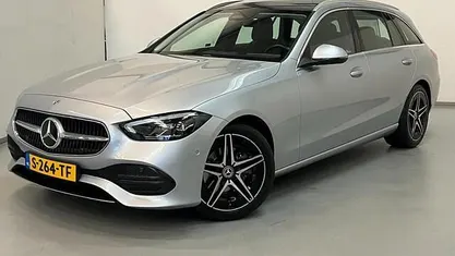 Grijs Gebruikt 2022 Mercedes C220 AMG Stationwagen | € 34.750 (Eerlijke prijs)