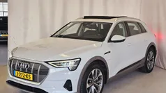 Wit, metallic lak Gebruikt 2020 Audi e-tron Business Plus SUV | € 26.999 (Goede deal)