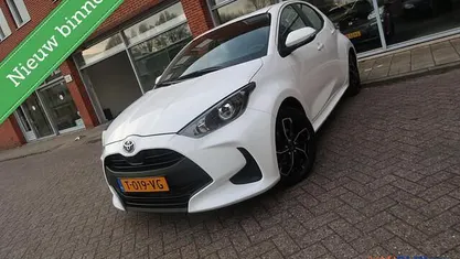 Occasion 2023 Toyota Yaris Active Hatchback | € 21.450 (Eerlijke prijs)