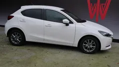 Wit Gebruikt 2021 Mazda 2 Comfort Hatchback | € 19.900 (Eerlijke prijs)